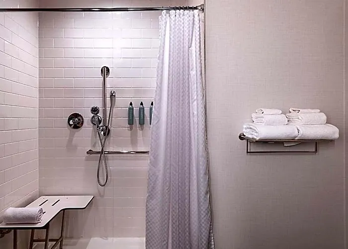 Four Points By Sheraton Worth North 3*